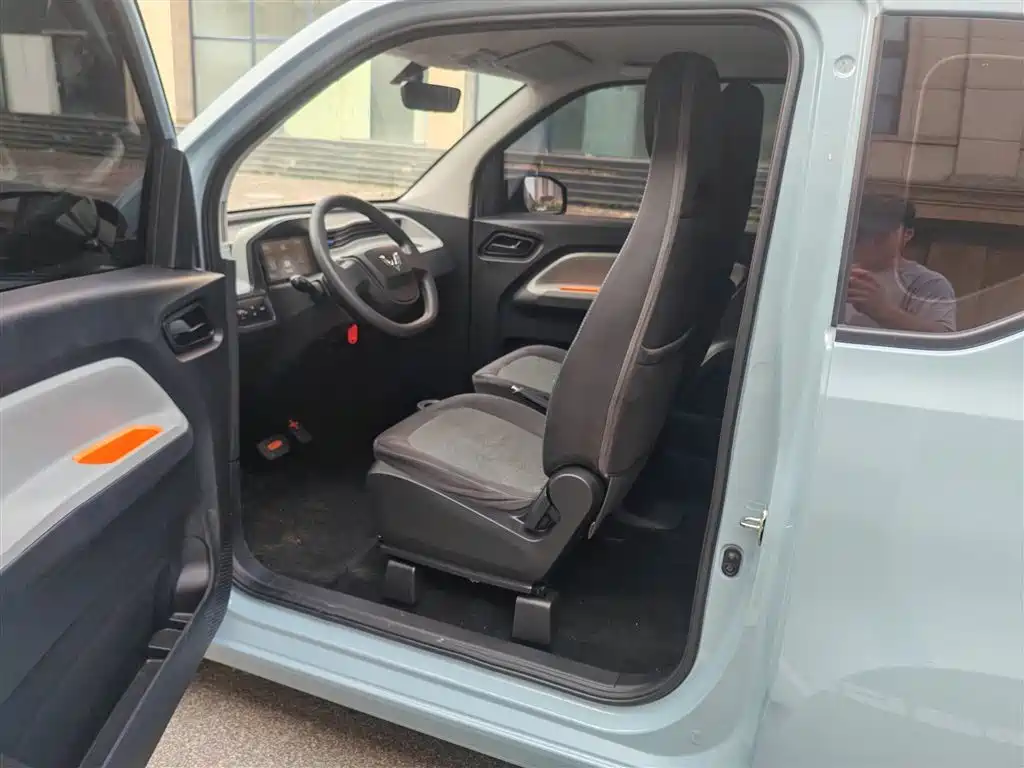 Wuling MINIEV — миниатюра 13