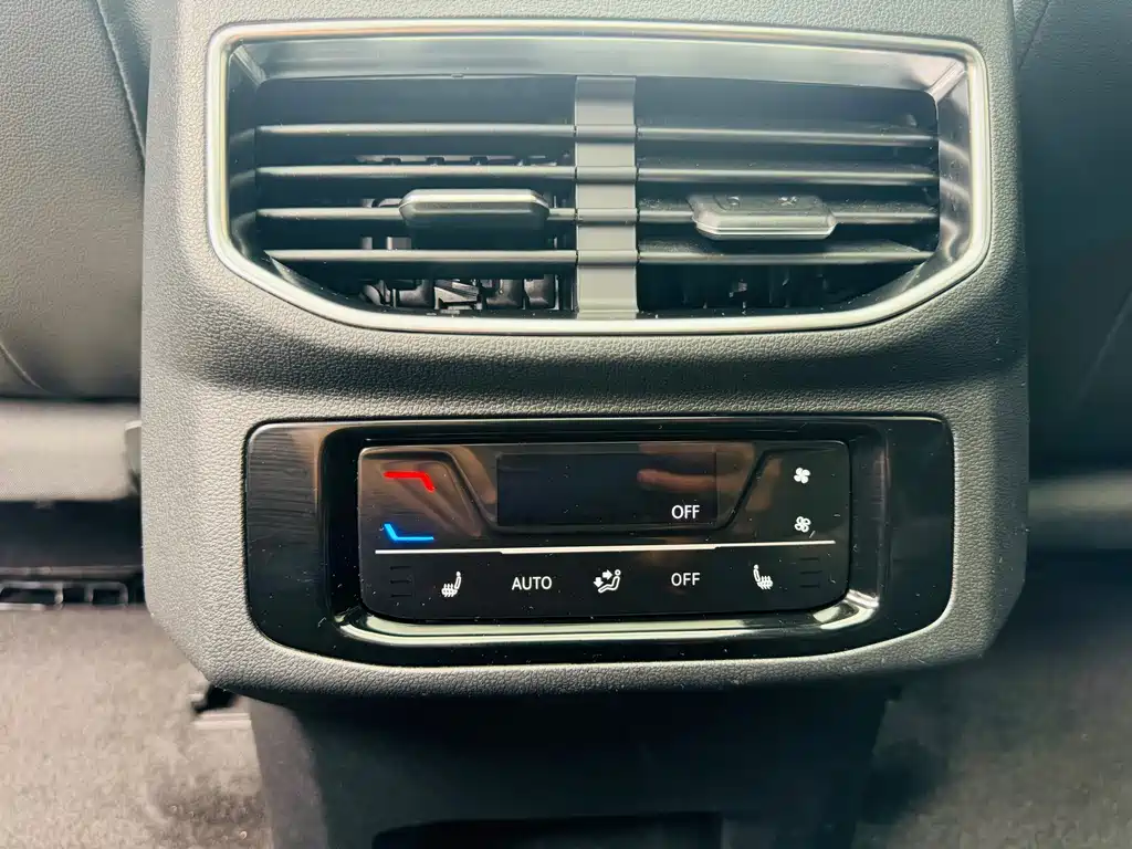 Volkswagen Talagon — миниатюра 17
