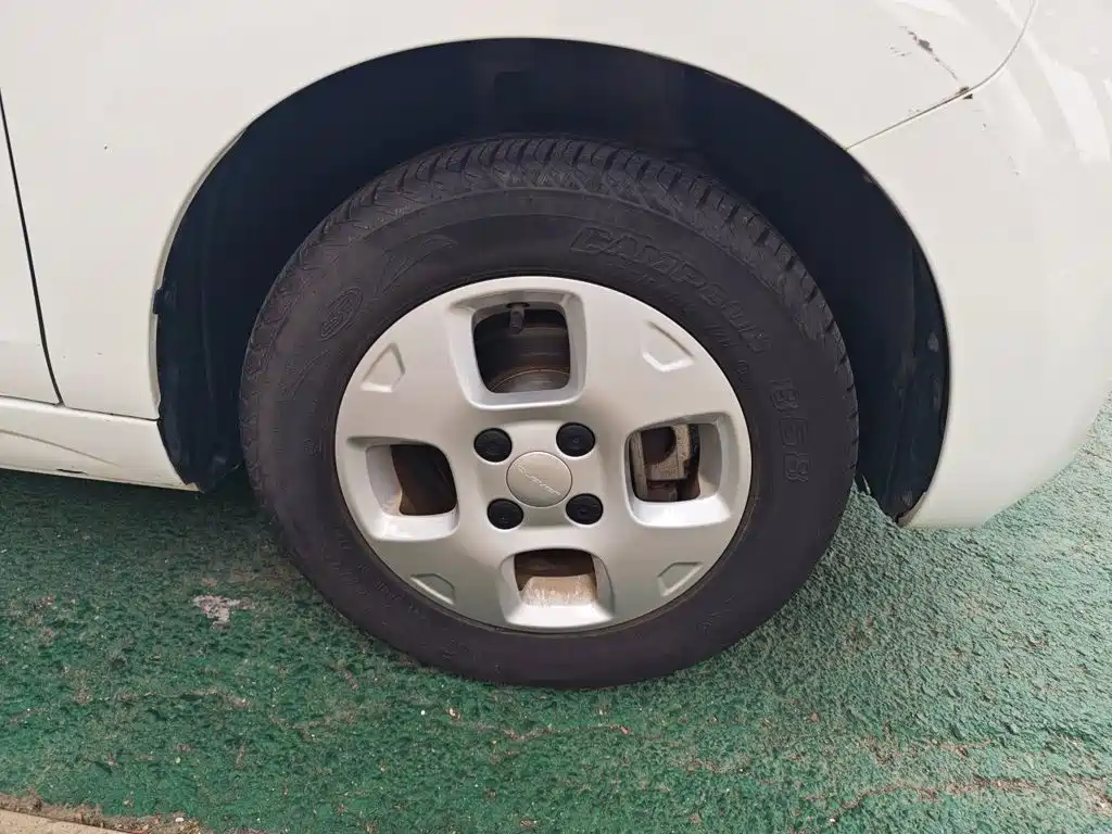 Roewe Clever — миниатюра 8