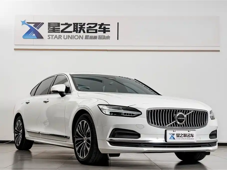 Volvo S90 2023 B5 Luxury