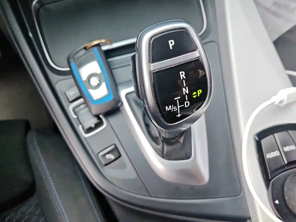 BMW 3 Series — миниатюра 9