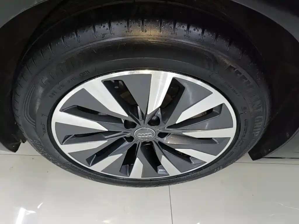 Audi A6L — миниатюра 23