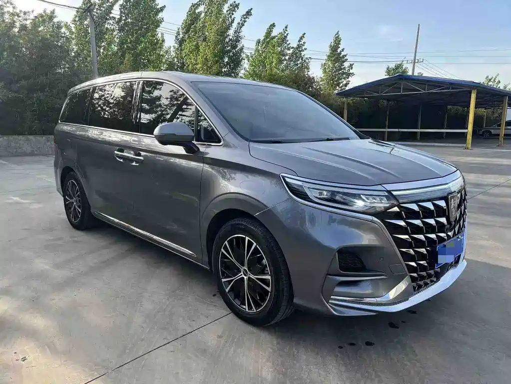 Roewe iMAX8 — миниатюра 3