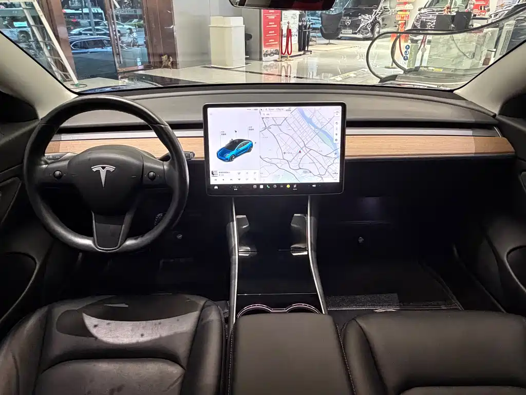 Tesla Model 3 — фотографии объявления, Фото 11