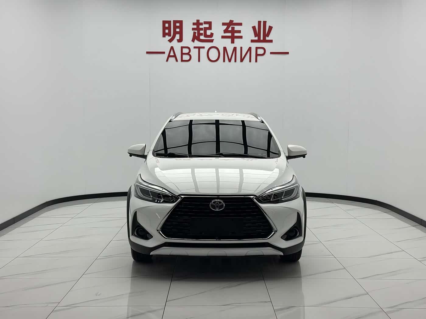 Toyota YARiS L Zhi Xuan 1.5 л 2022 г. Белый, пробег 29000 км