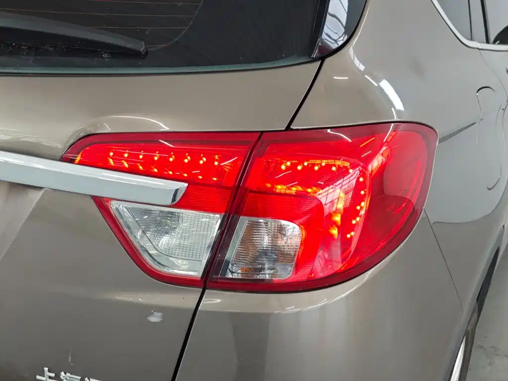 Buick Envision Plus — миниатюра 16