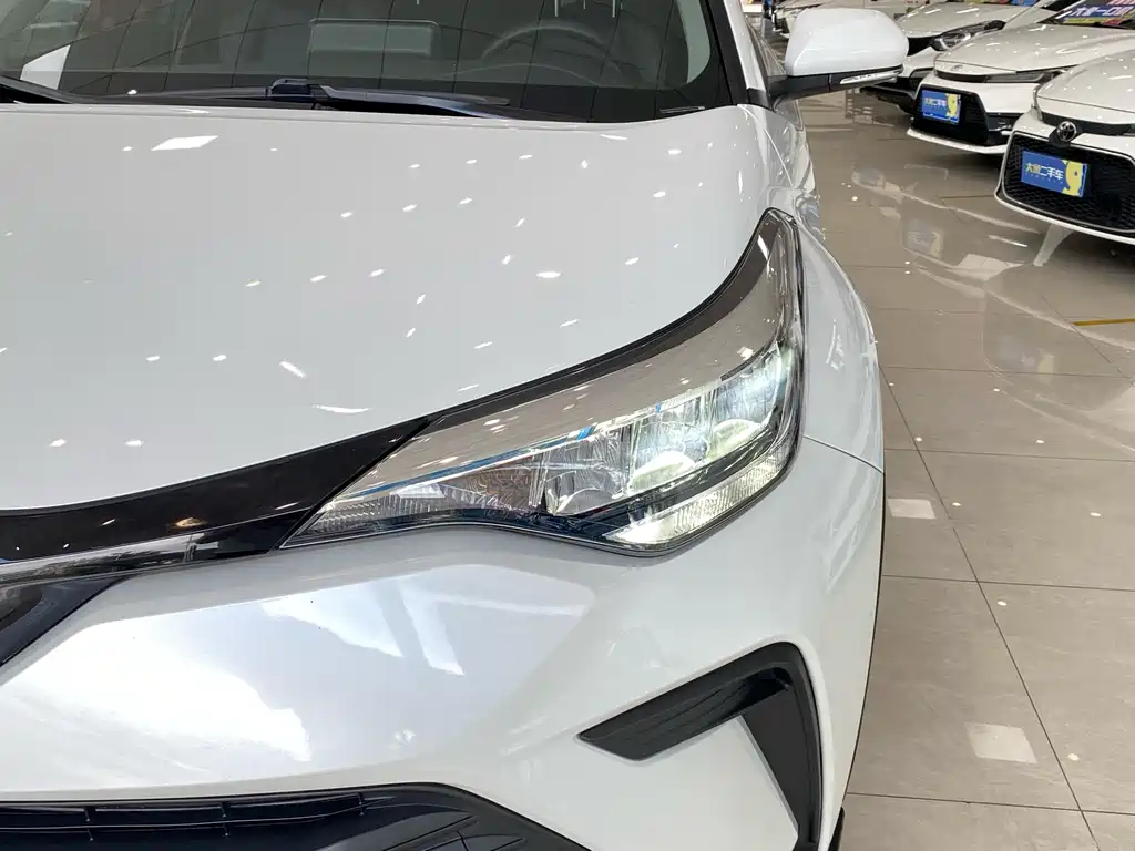 Toyota IZOA — миниатюра 14