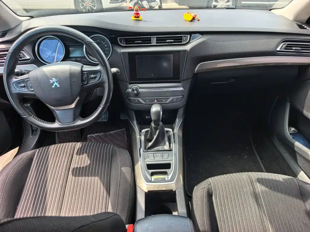 Peugeot 408 — миниатюра 9