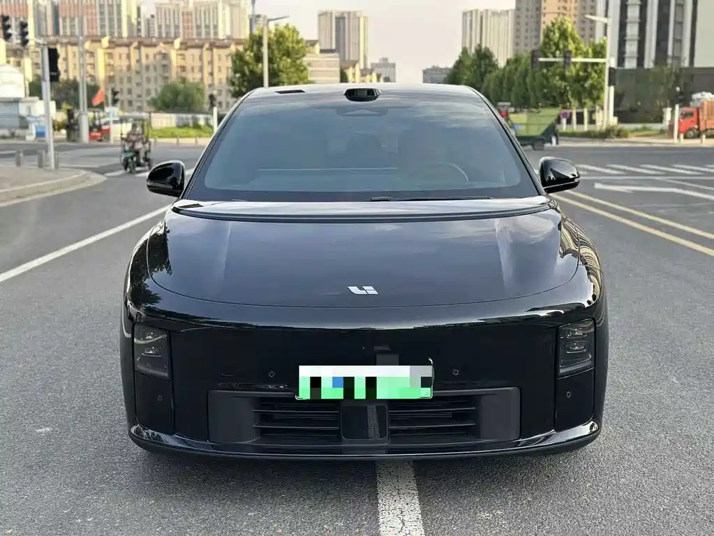 Li Auto Идеальный i6 — миниатюра 3