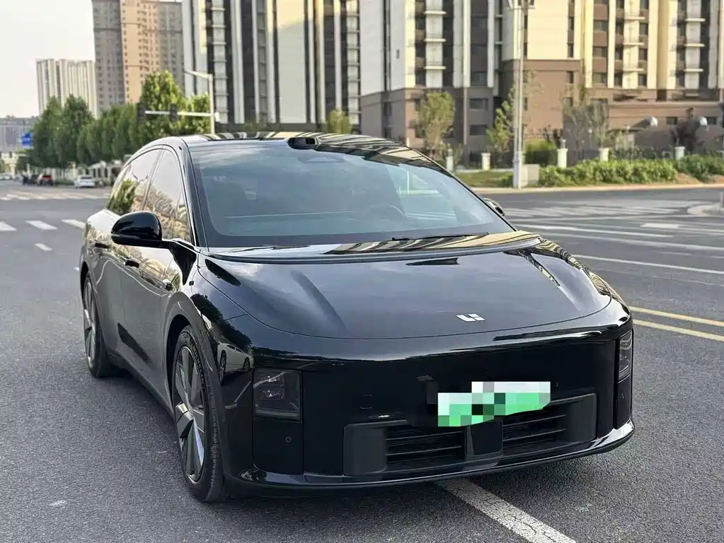 Li Auto Идеальный i6 — миниатюра 2