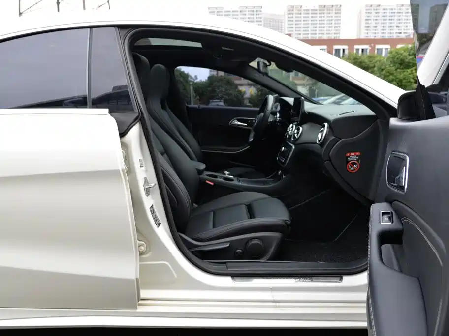 Mercedes-Benz CLA (Import) — миниатюра 15