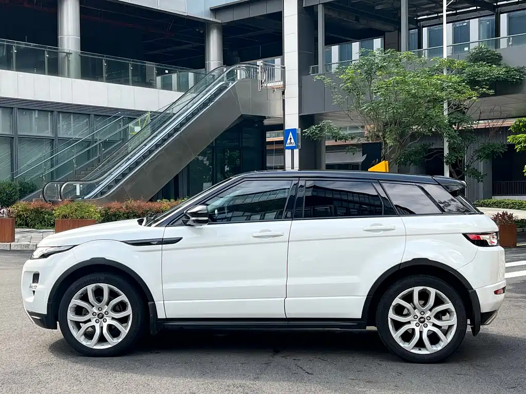 Land Rover Range Rover Evoque 2013 2.0T 5