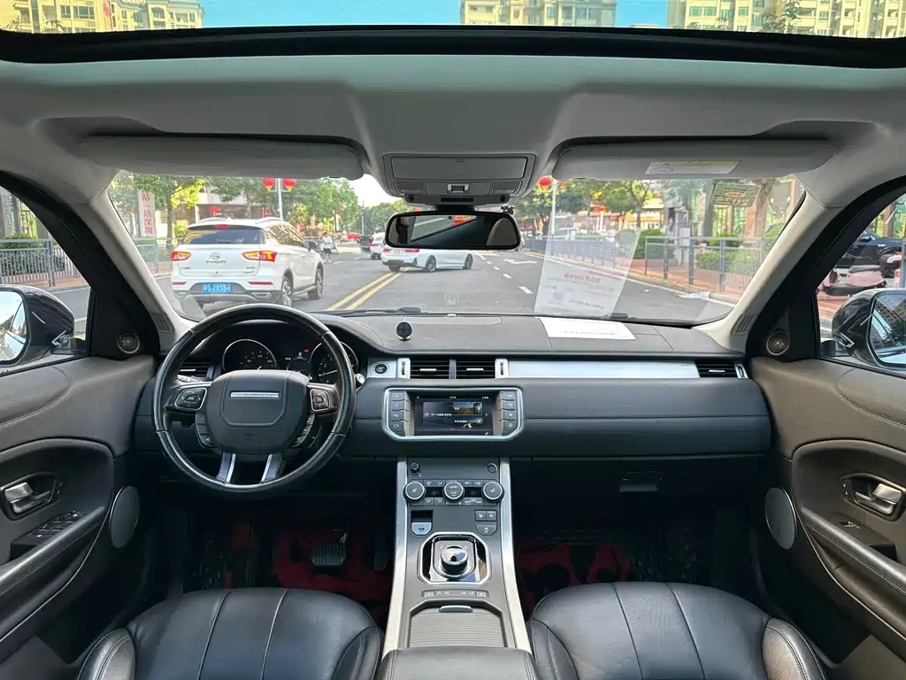 Land Rover Evoque — миниатюра 19