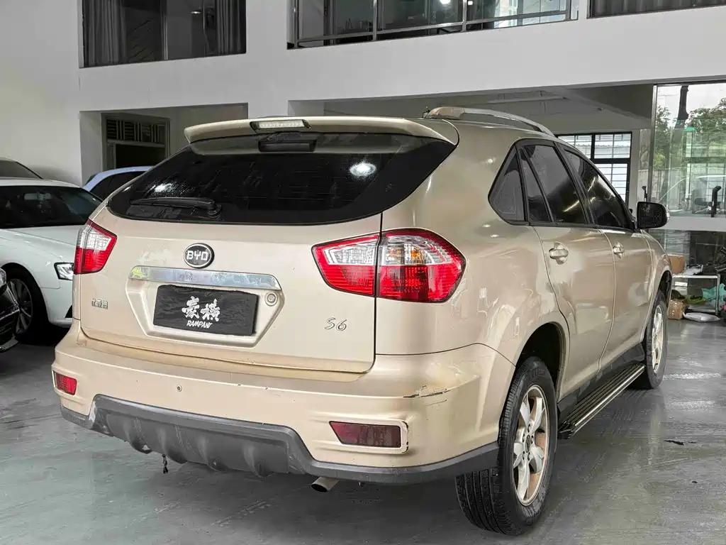 BYD S6 — миниатюра 9
