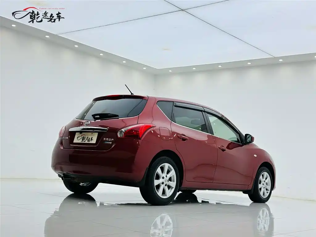 Nissan Tiida 2013 1.6L CVT