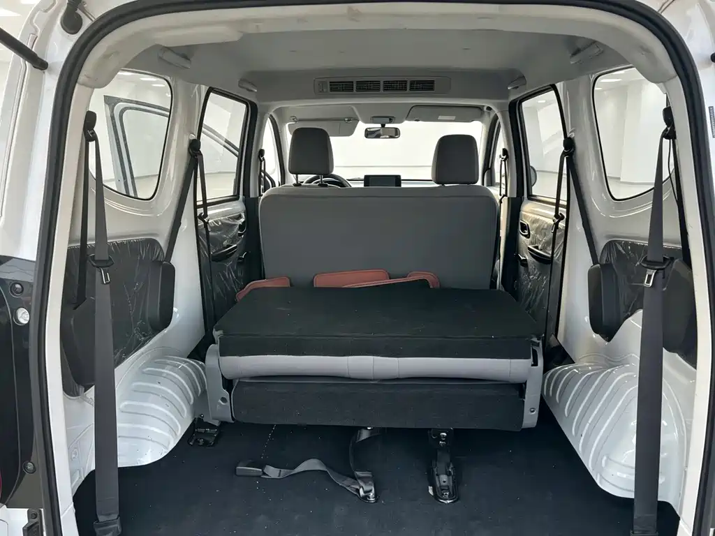 Wuling Hongguang EV — миниатюра 9