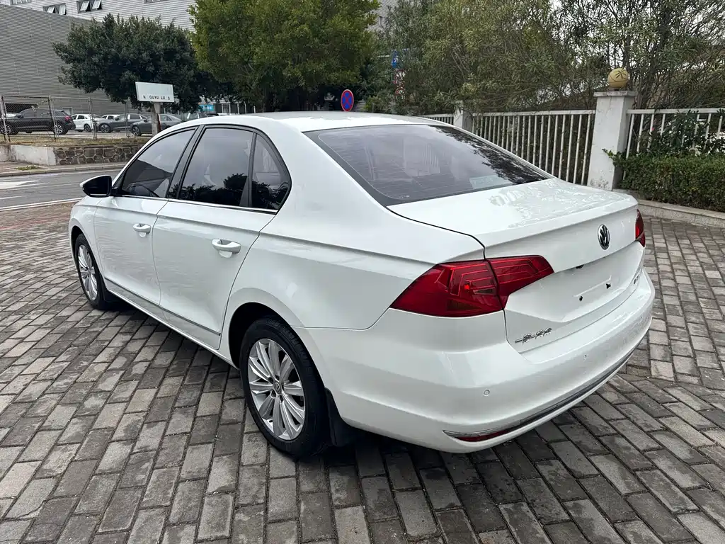 Volkswagen Bora — миниатюра 9