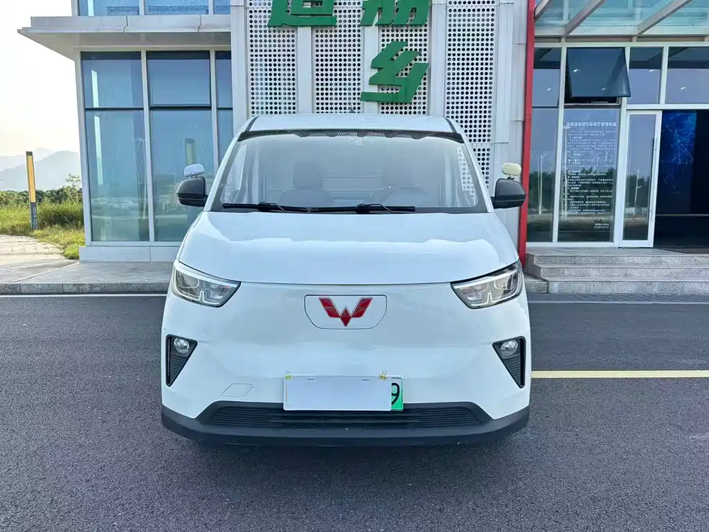 Wuling Yangguang — миниатюра 2