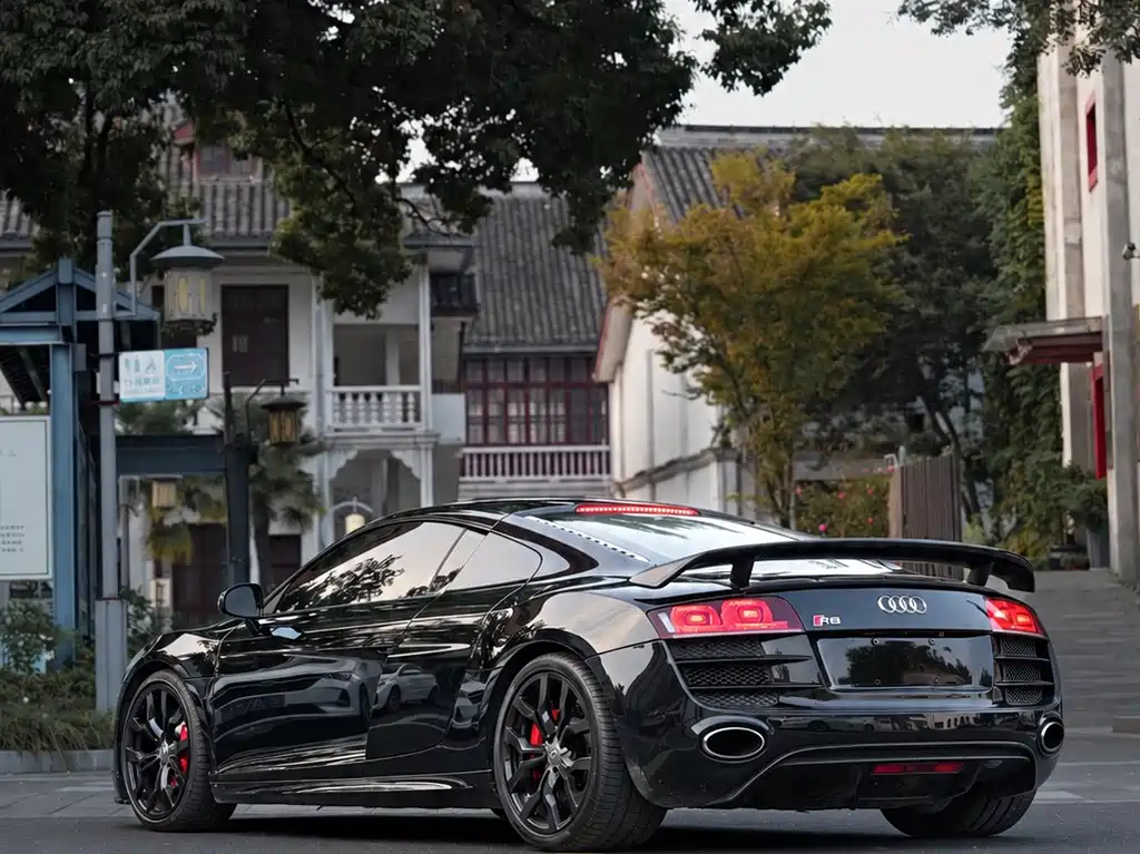 Audi R8 — миниатюра 6