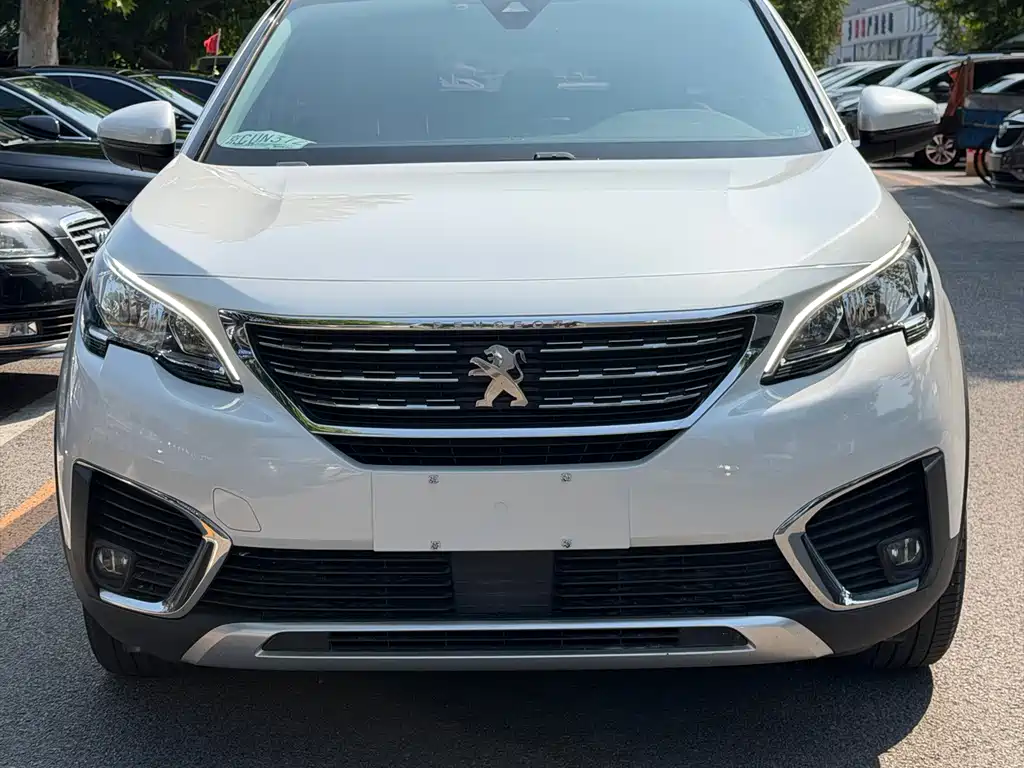 Peugeot 5008 — миниатюра 2