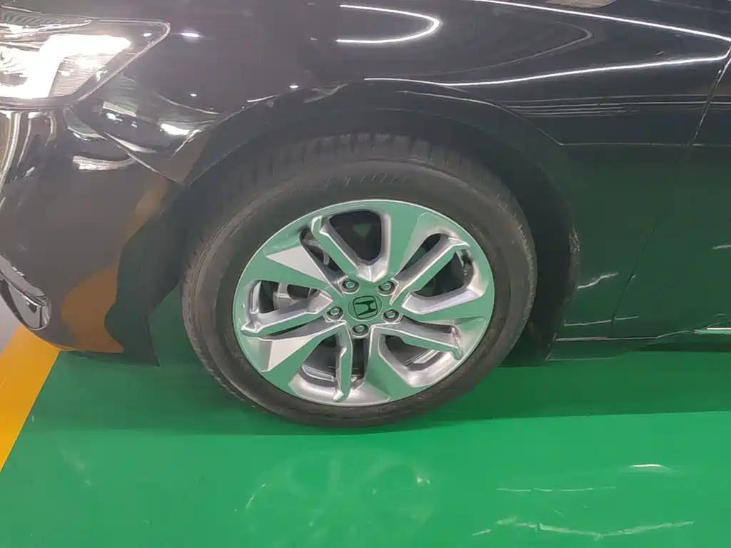 Honda Accord — миниатюра 23