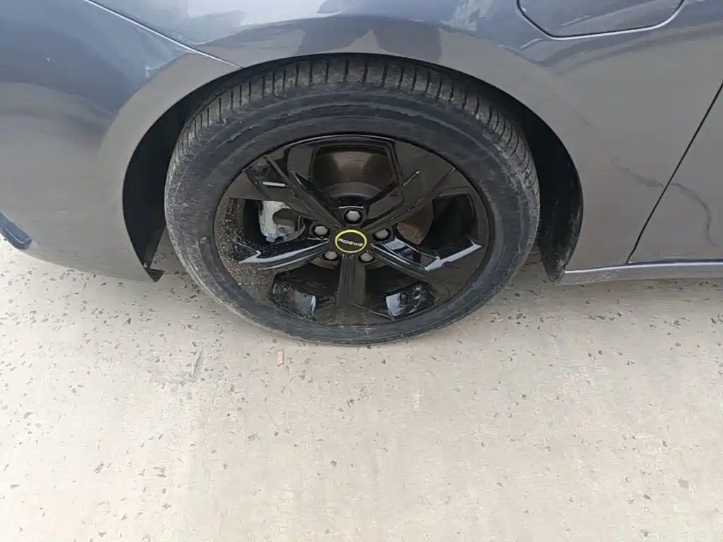Roewe i6 MAX New Energy — миниатюра 23