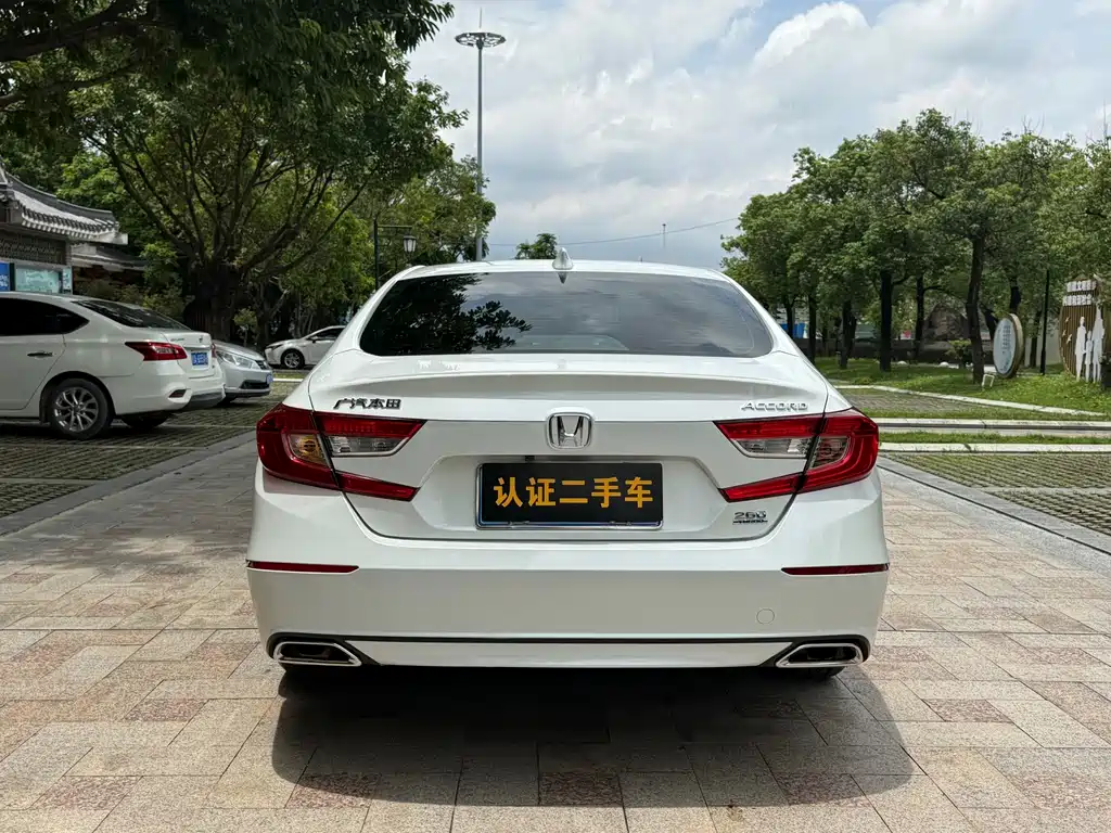 Honda Accord — миниатюра 6
