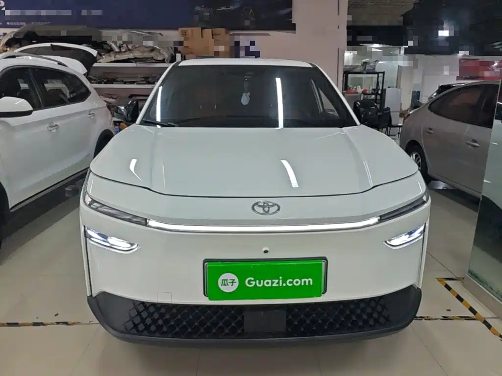Toyota bZ3X — миниатюра 3