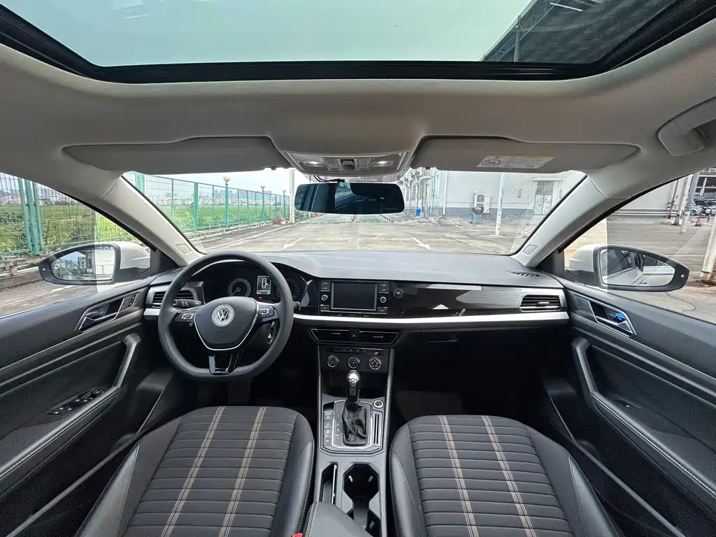 Volkswagen Lavida — миниатюра 13