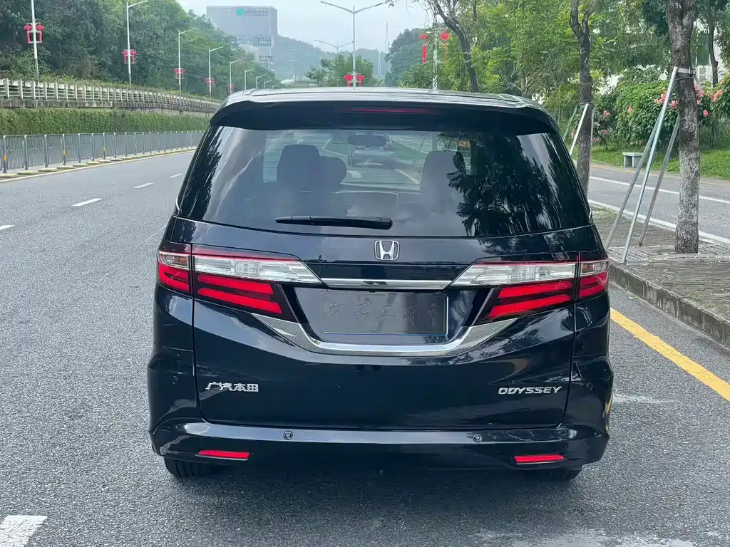 Honda Odyssey — миниатюра 8