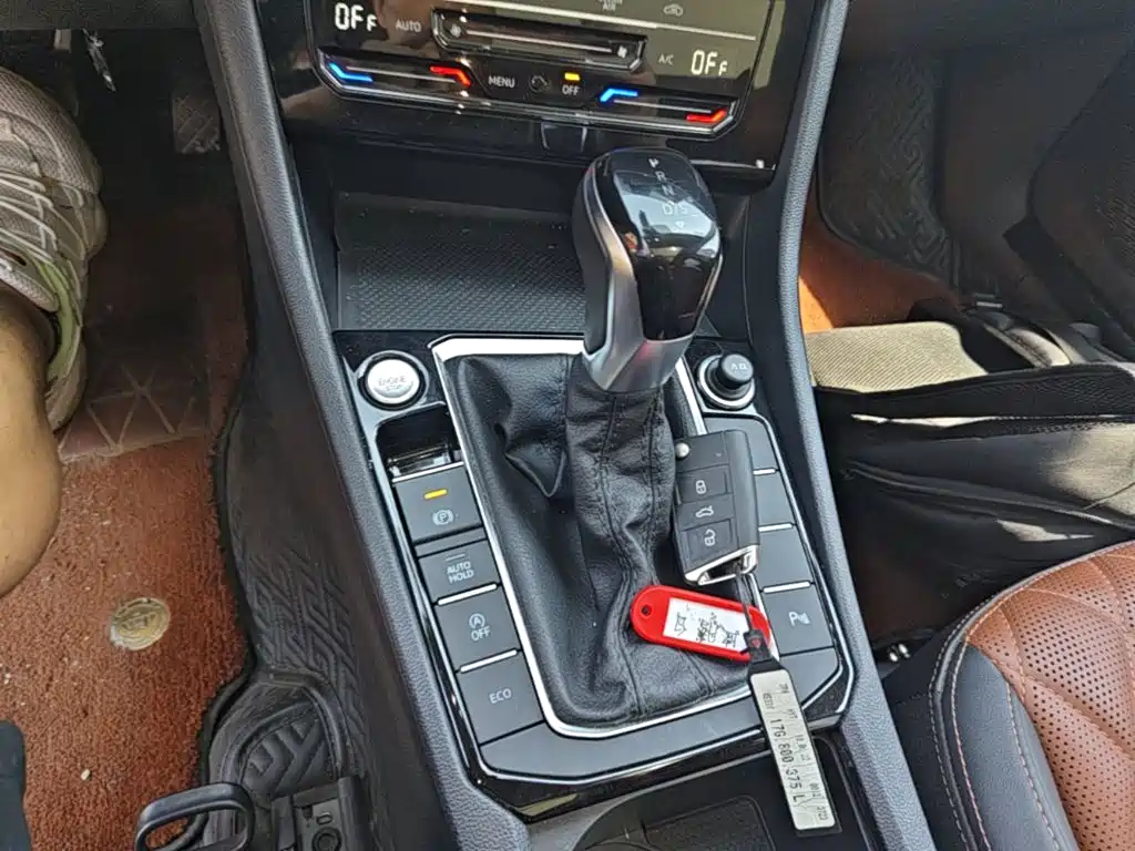 Volkswagen Sagitar — миниатюра 14