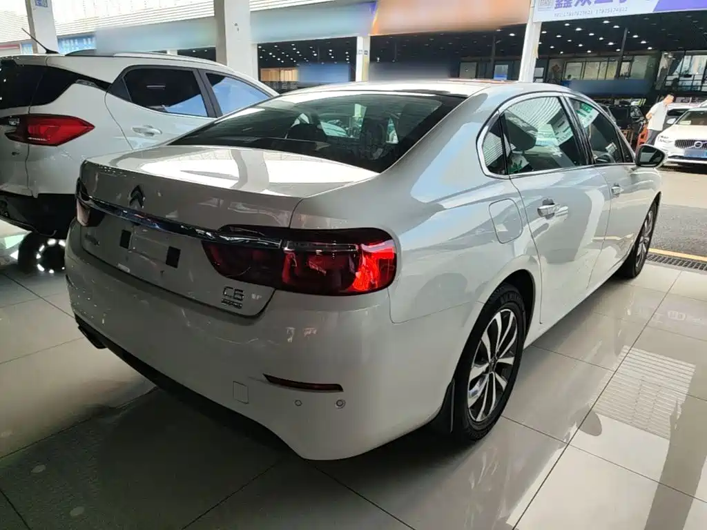 Citroen C6 — миниатюра 7