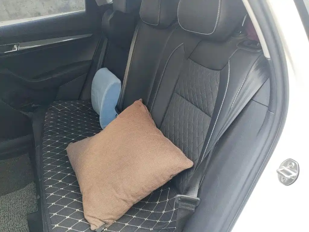 Skoda Karoq — миниатюра 13
