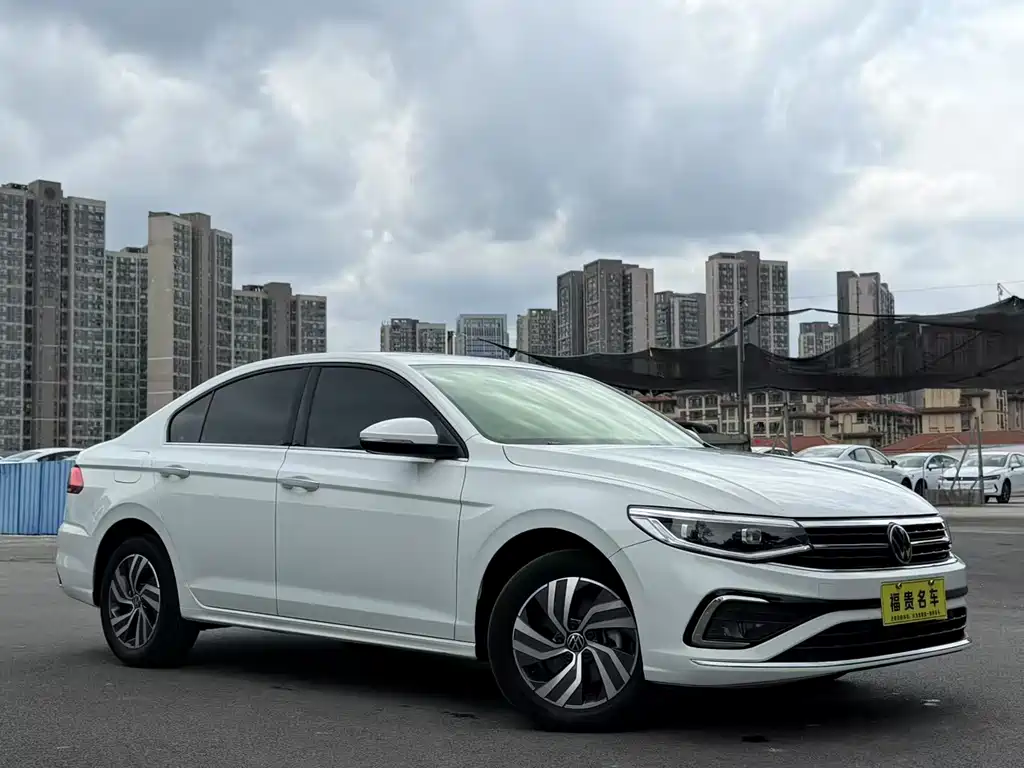 Volkswagen Bora — миниатюра 3