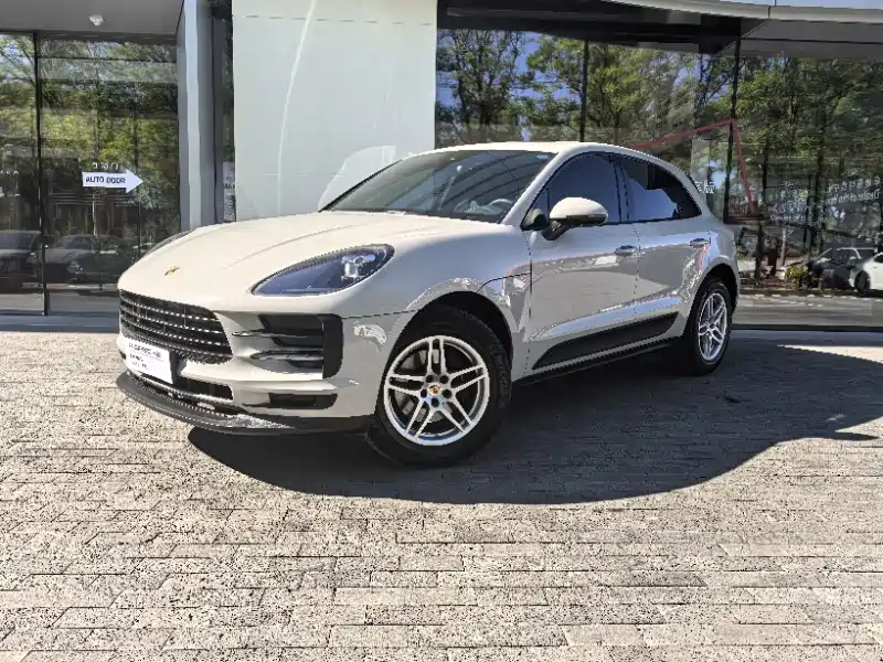 Porsche Macan 2021