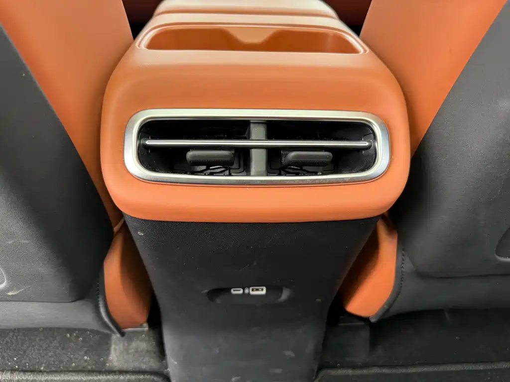 Leapmotor Leapmotor C10 — миниатюра 11