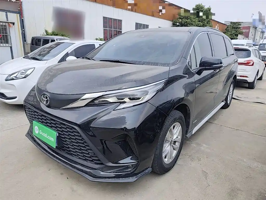 Toyota Granvia 2024