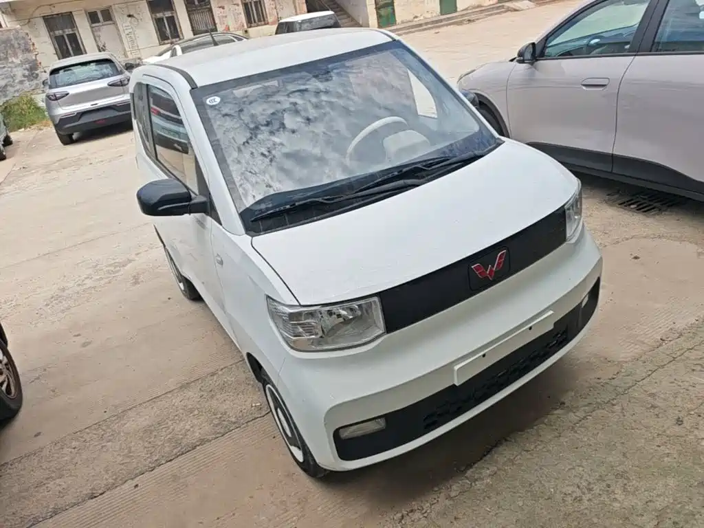 Wuling MINIEV — миниатюра 4