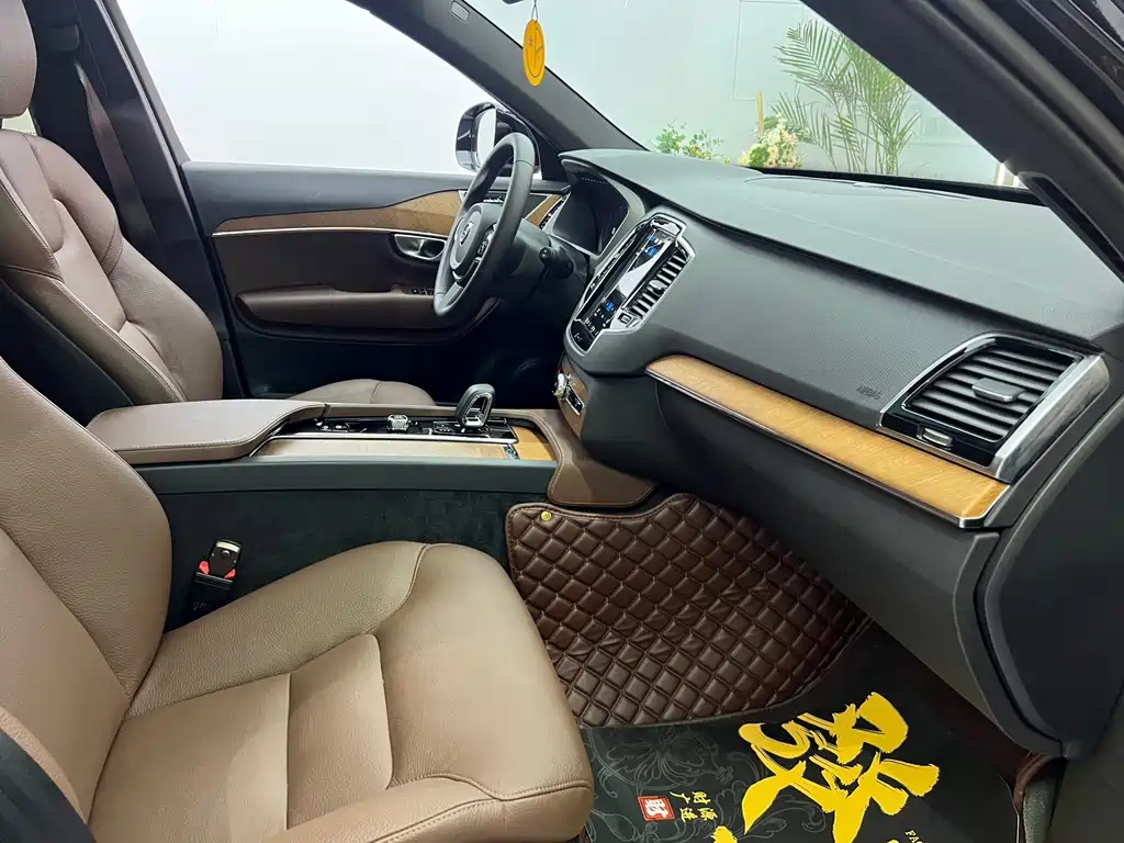 Volvo XC90 — миниатюра 14