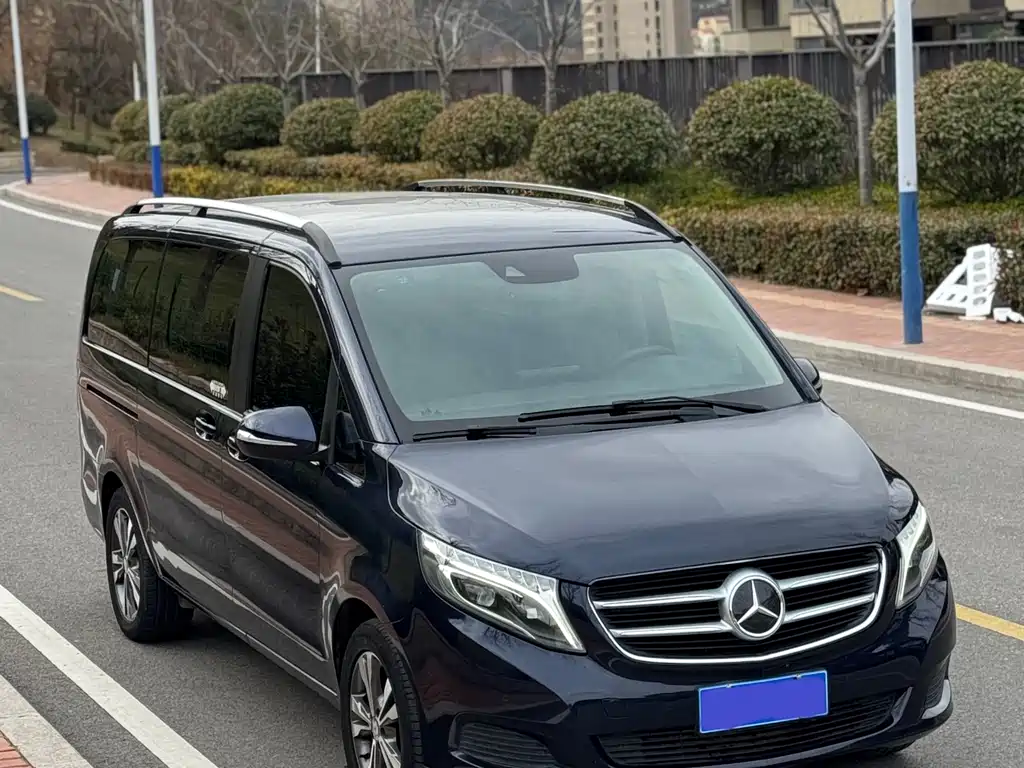 MERCEDES-BENZ V CLASS