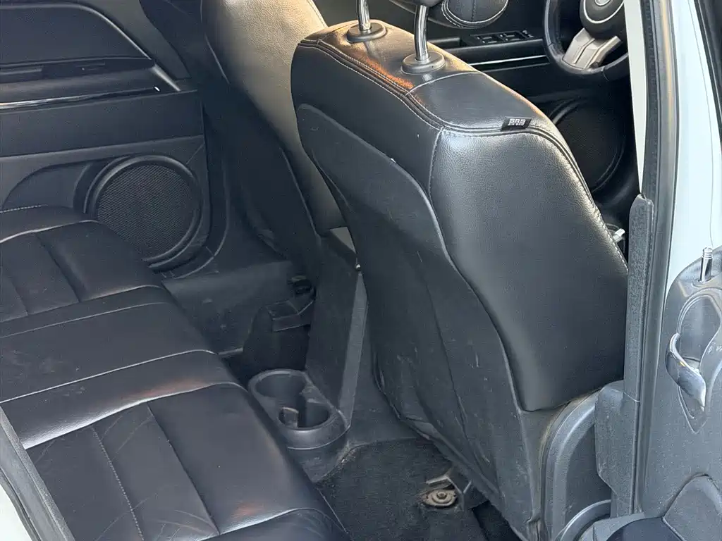 Jeep Patriot — миниатюра 9