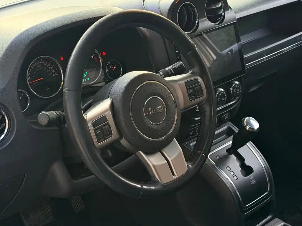 Jeep Patriot — миниатюра 16