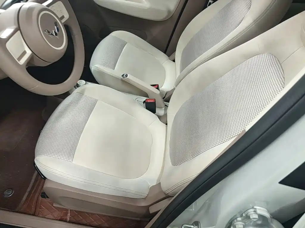 Wuling MINIEV — миниатюра 15