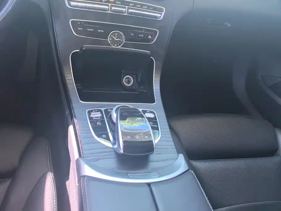 Mercedes-Benz C-Class — миниатюра 16