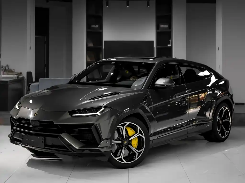 Lamborghini Urus 2024