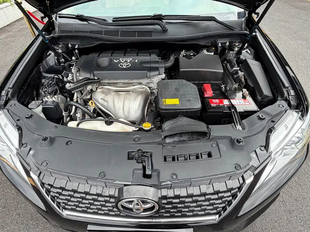 Toyota Camry — миниатюра 10