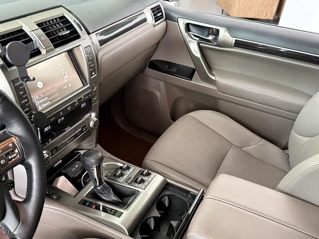 Lexus GX — миниатюра 6