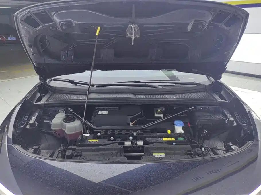 VOLKSWAGEN ID.7 VIZZION