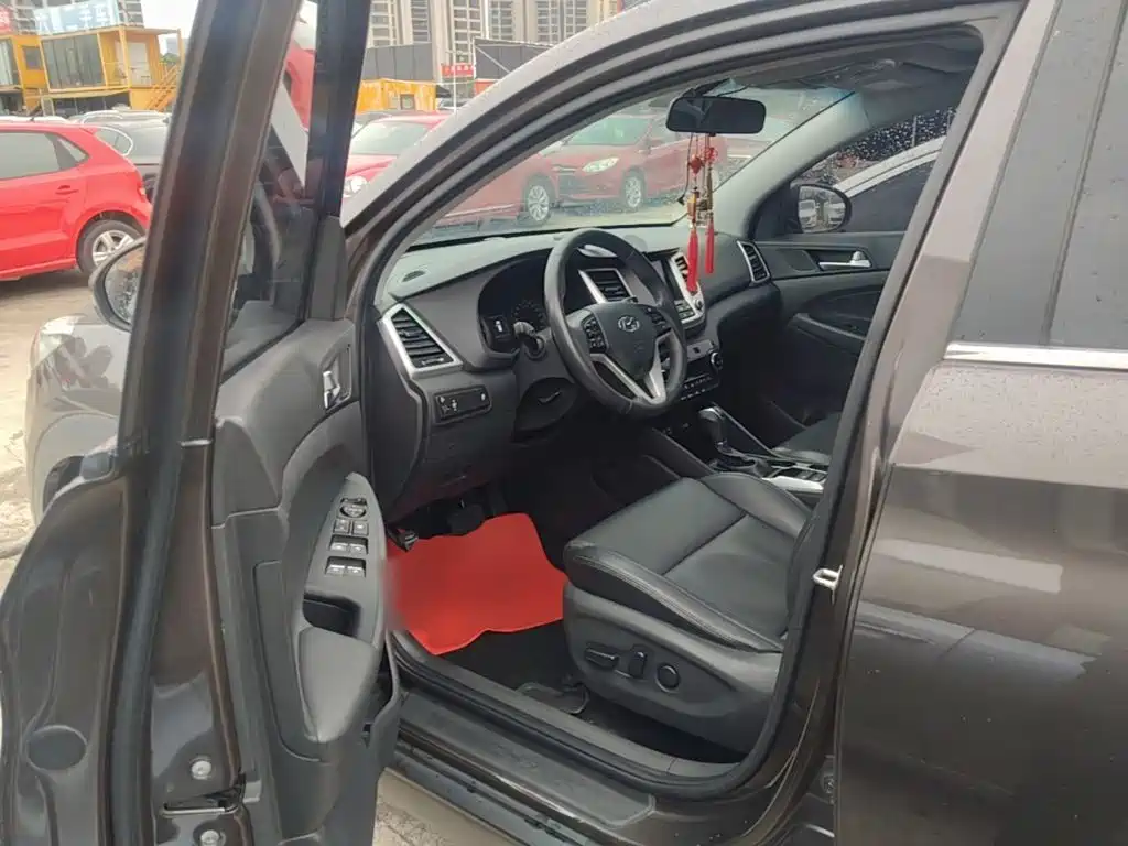 Hyundai Tucson — миниатюра 16
