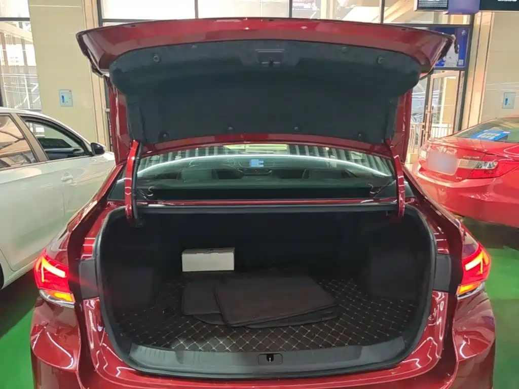 Buick Excelle — миниатюра 19